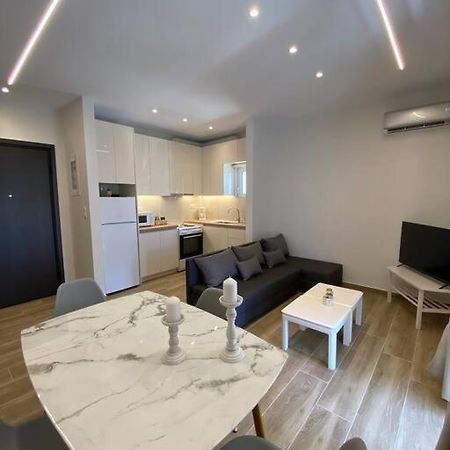 Sea Through Apartment Anavissos อานาวีซอส ภายนอก รูปภาพ